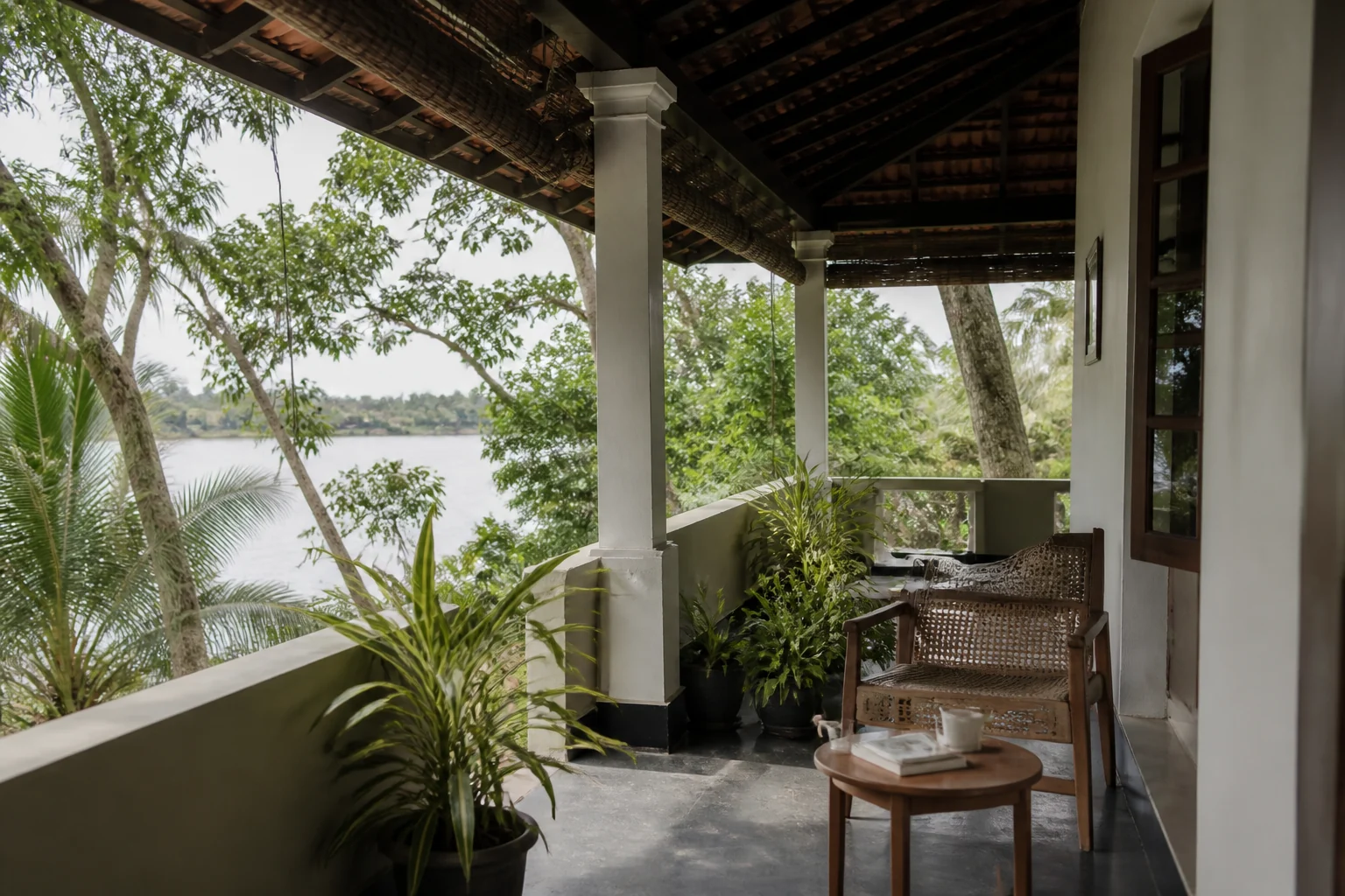 Kerala greenery and waterways around a calm longer-stay environment